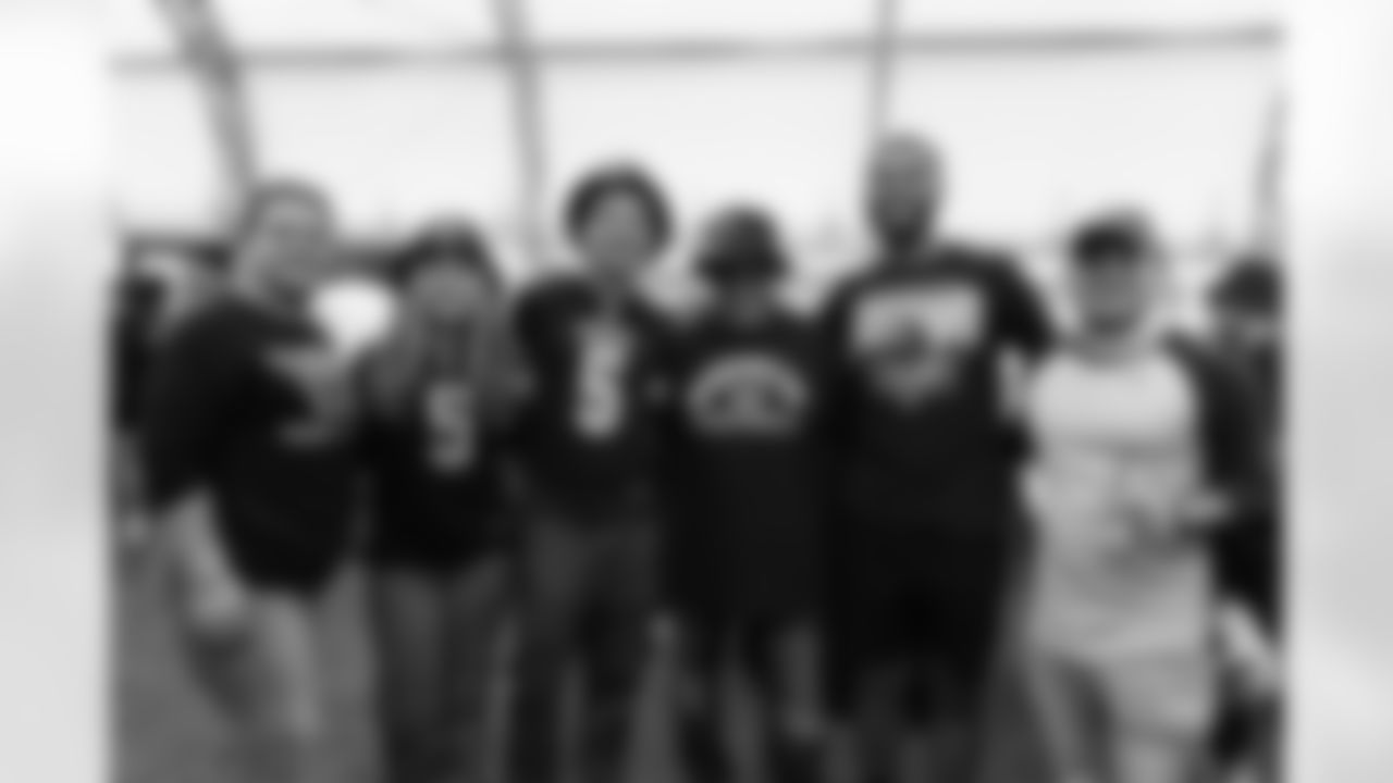 Washington Commanders tight end Zach Ertz (86) in possession of the ball at the Las Vegas Raiders vs Washington Commanders game at Northwest Stadium on September 21st 2025 (Alyssa Piazza/ Washington Commanders)