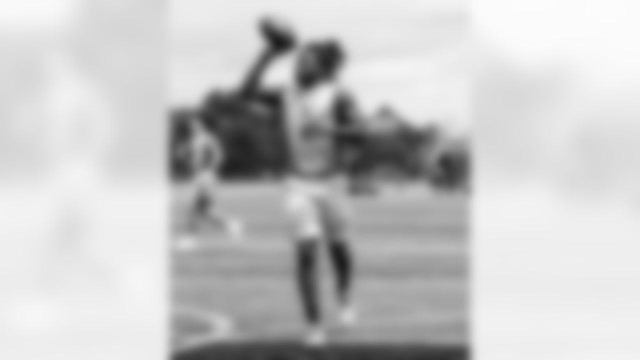 Nike 11-On_Commanders-26