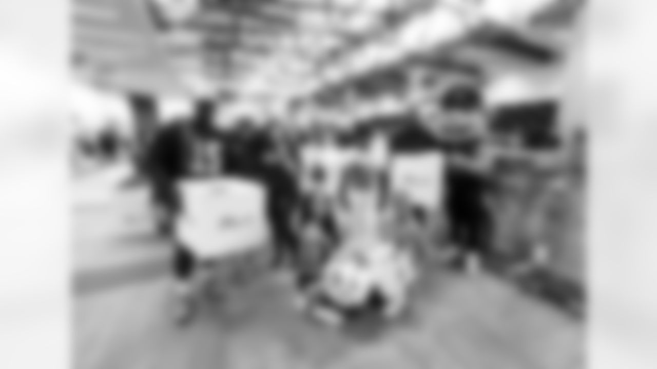 Operation Gratitude6276