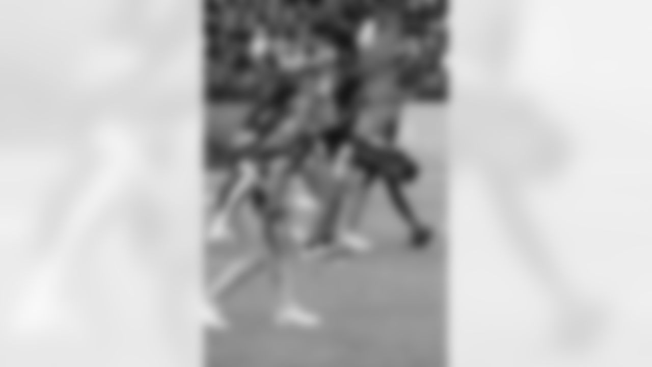 championship-girlsflag-commanders-0168