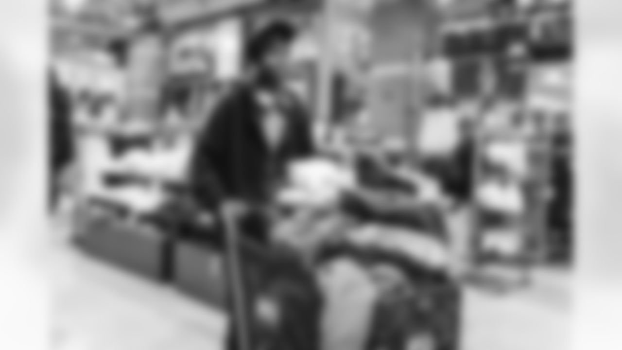 STERLING, VA – DEC 15: Images of Deebo Samuels shopping with 9 local Boys & Girls Club members at Dick's Sporting Goods at Dulles Town Center in Sterling, VA on DECEMBER 09, 2025 (Photo by Taylor Sims for Washington Commanders)