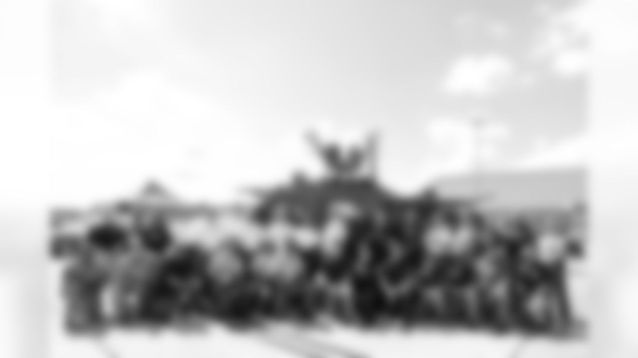 Joint Base Andrews airshow Salute activation (Alyssa Howell/ Washington Commanders)