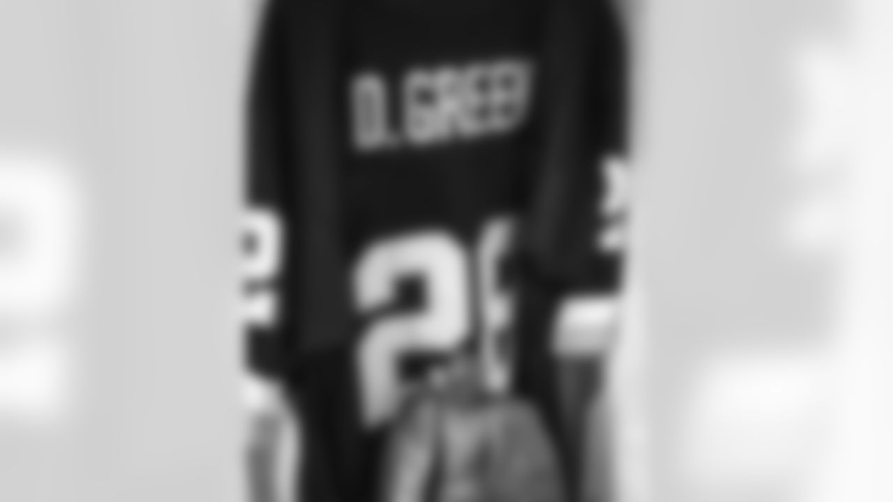 10242024 Darrell Green Suites Reveal KC67860
