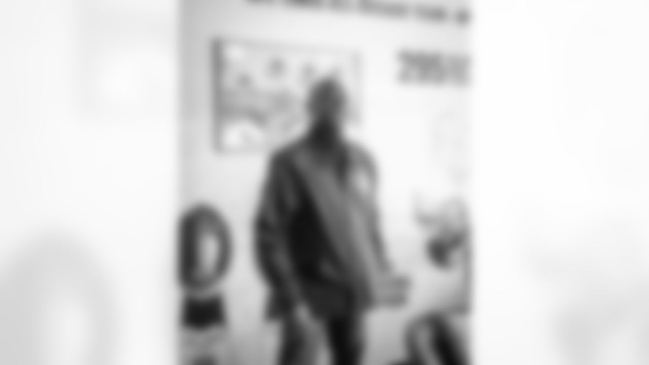 10242024 Darrell Green Suites Reveal KC67841