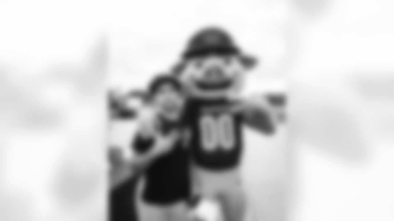 101025 Friday Night Feature DeMatha @ Good Counsel AH93