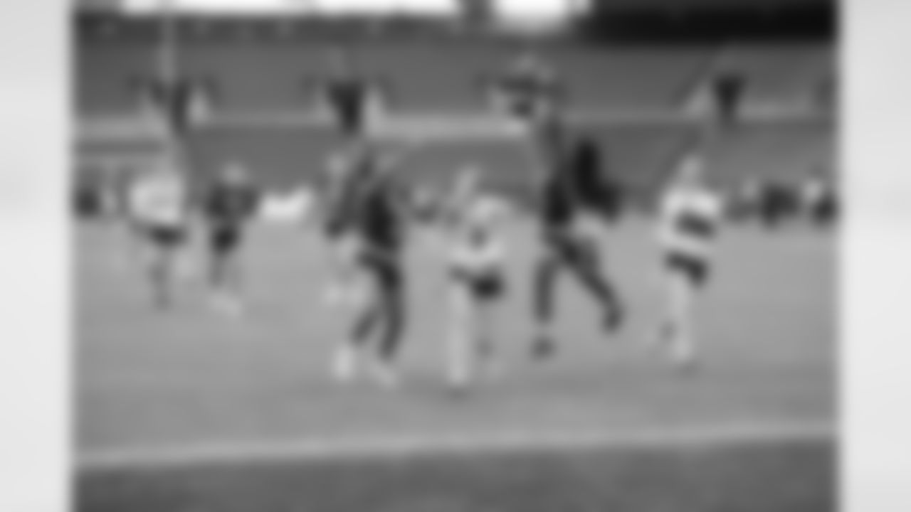 championship-girlsflag-commanders-0155