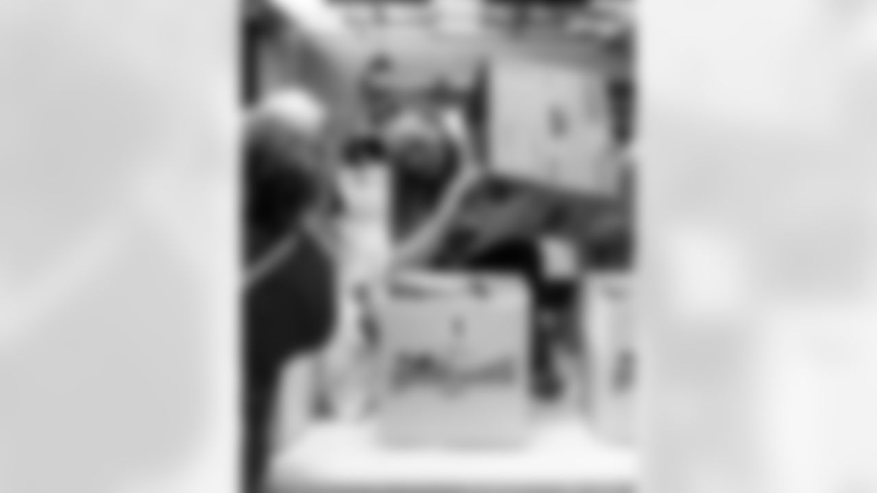 Operation Gratitude6290
