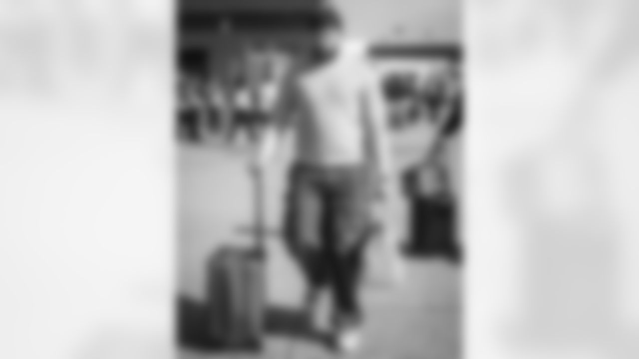 10262025 WK8 IAD Arrivals16607