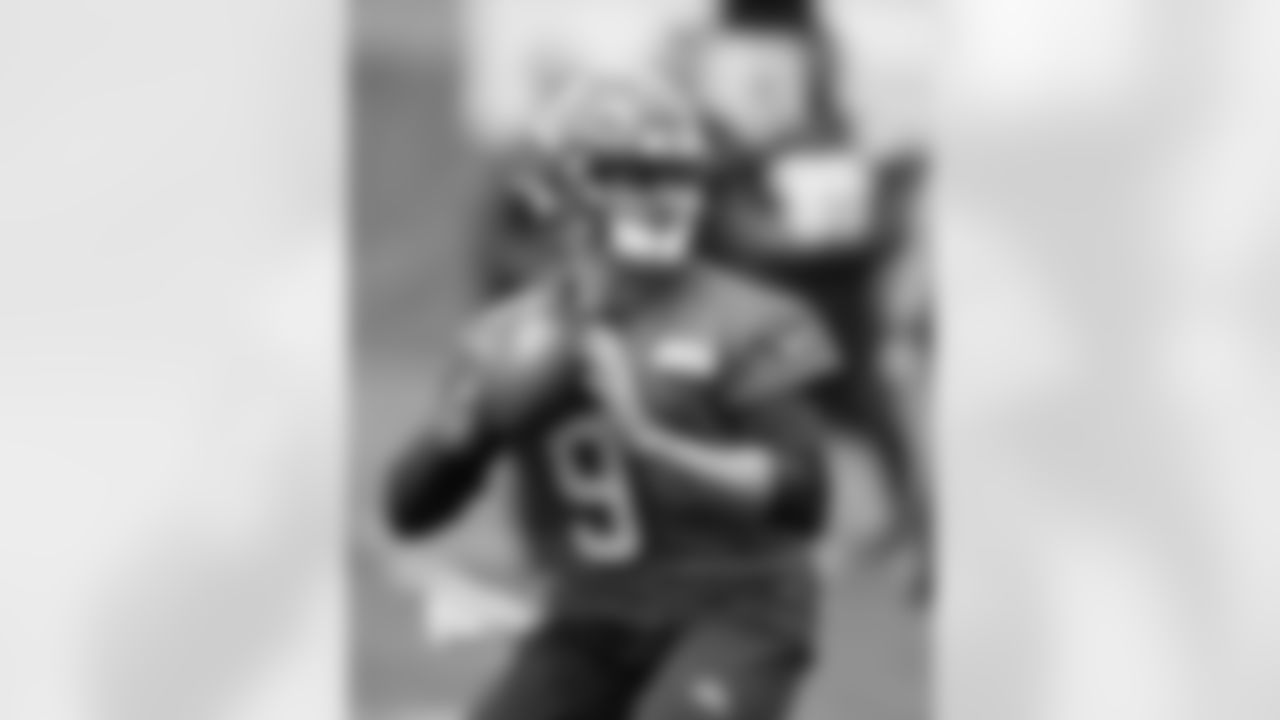 Cleveland Browns' David Blough throws a pass during an NFL football organized team activity session at the team's training facility Wednesday, May 22, 2019, in Berea, Ohio. (AP Photo/Ron Schwane)