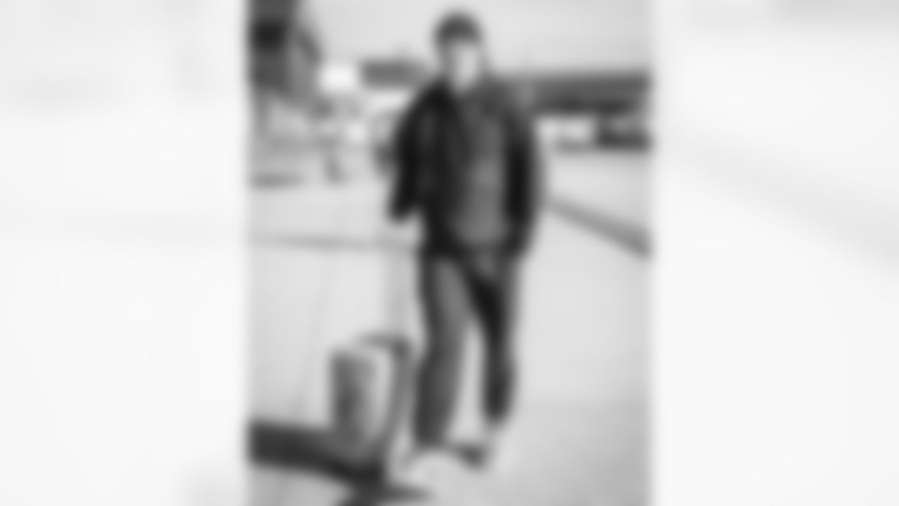 10262025 WK8 IAD Arrivals16658