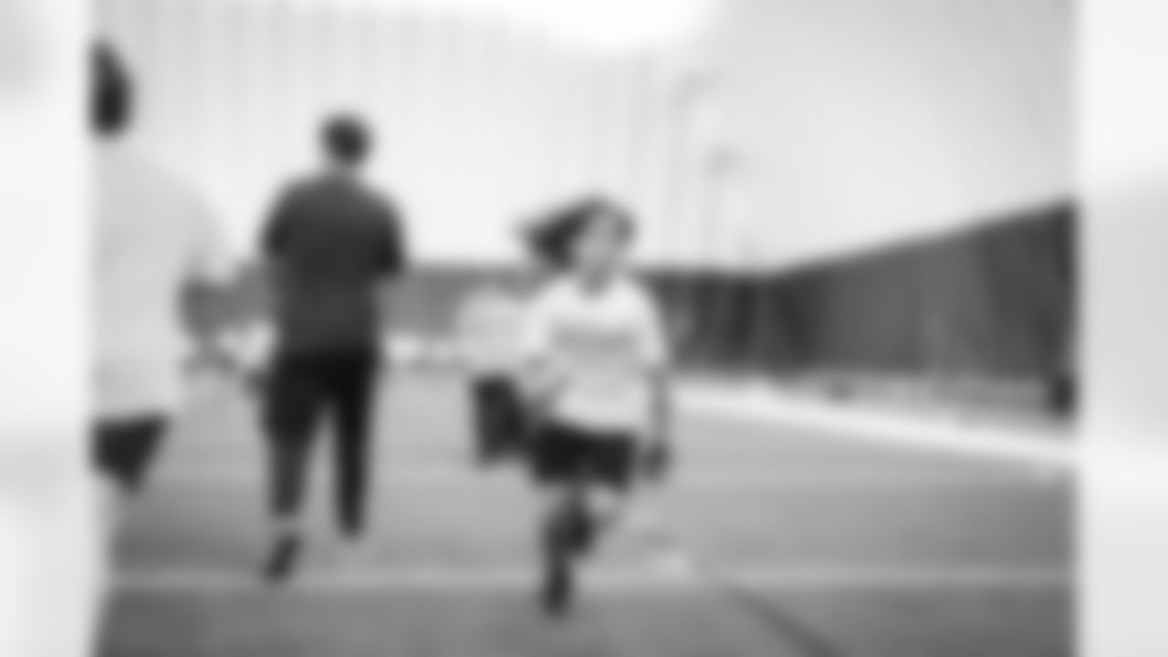 ASHBURN, VA – NOV 20: Images of attendees at the Flagstaff Commanders Single Day Camp at Commanders Park on NOVEMBER 20, 2025  (Photo by Taylor Sims for Washington Commanders)