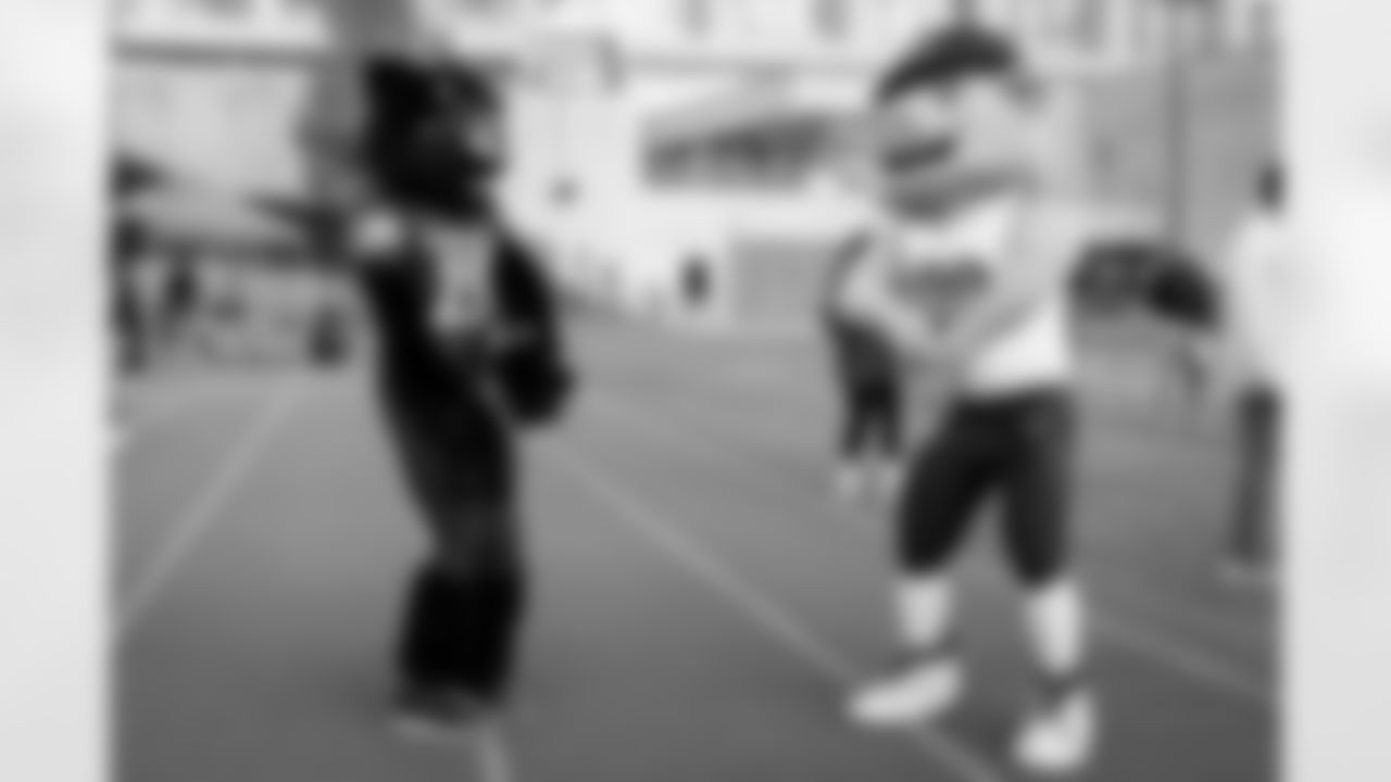 Friday Night Feature featuring Friendship Collegiate @ KIPP College Prep on October 30th 2025 (Alyssa Piazza/ Washington Commanders)