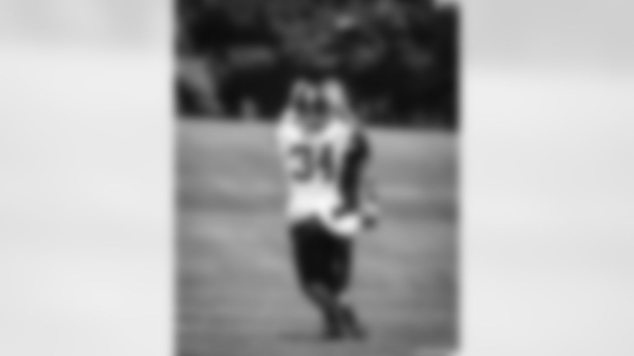 Feb. 6: Signed RB Michael Wiley to a Reserve/Futures deal.