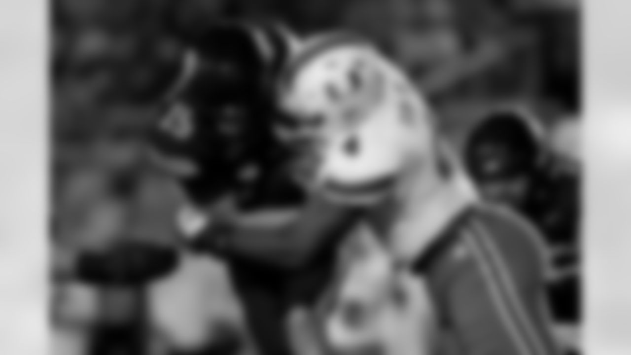 Miami defensive lineman Rueben Bain Jr. (4) sacks California quarterback Fernando Mendoza (15) during the second half of an NCAA college football game in Berkeley, Calif., Saturday, Oct. 5, 2024. (AP Photo/Jed Jacobsohn)