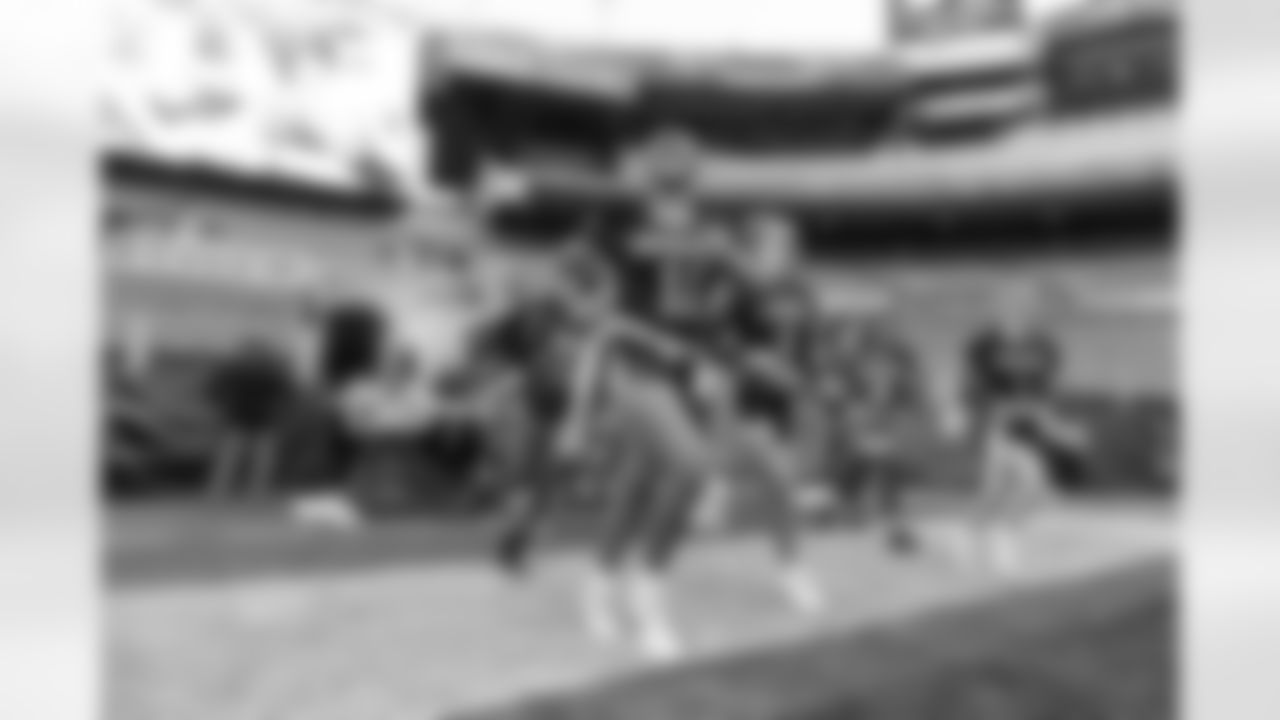 championship-girlsflag-commanders-0100