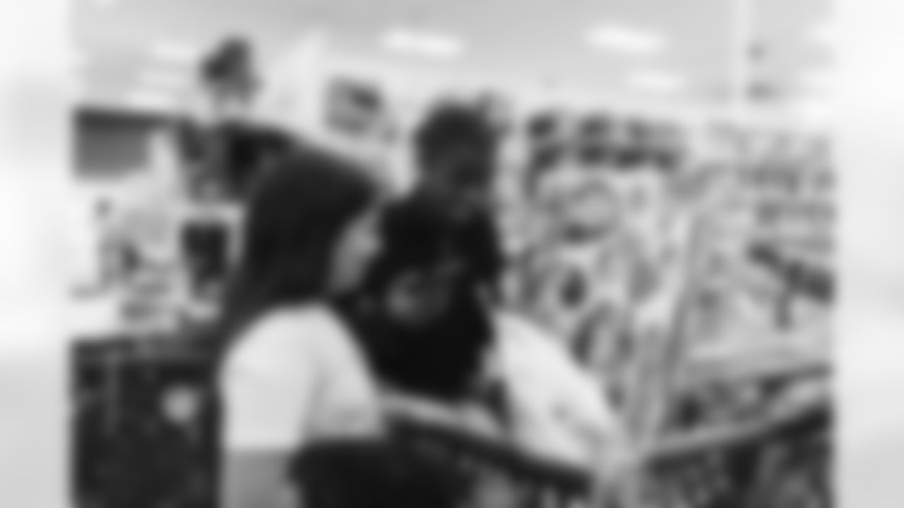 RESTON, VA – DEC 09: Images of Deebo Samuels and Jeremy Reaves shopping with 25 local elementary schools at Target in Reston, VA on DECEMBER 09, 2025 (Photo by Taylor Sims for Washington Commanders)