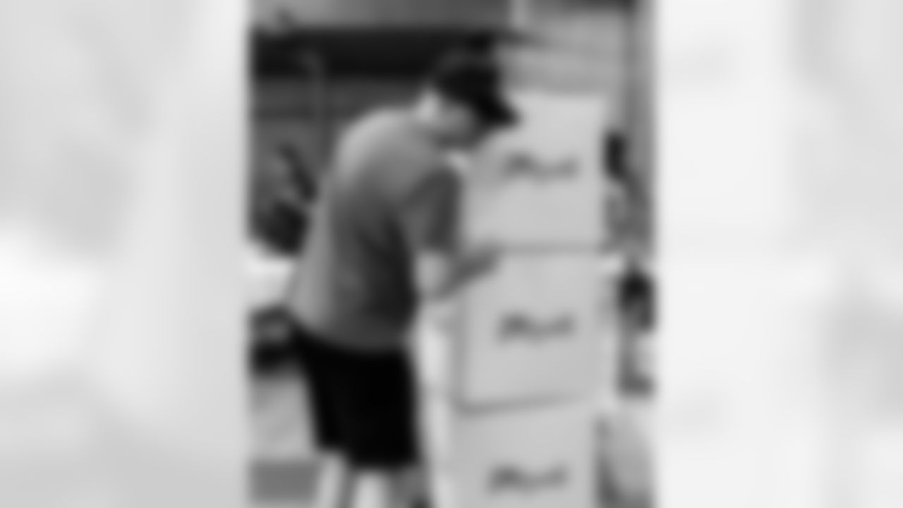 Operation Gratitude6280