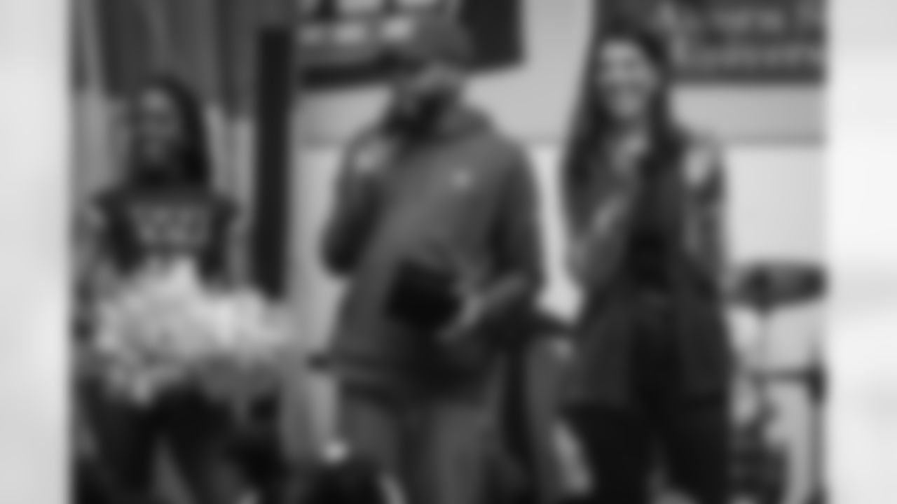 Inspire Change Changemaker Surprise at Rocketship Rise Academy in Washington, DC on December 10, 2025. (Annette Lee/Washington Commanders)