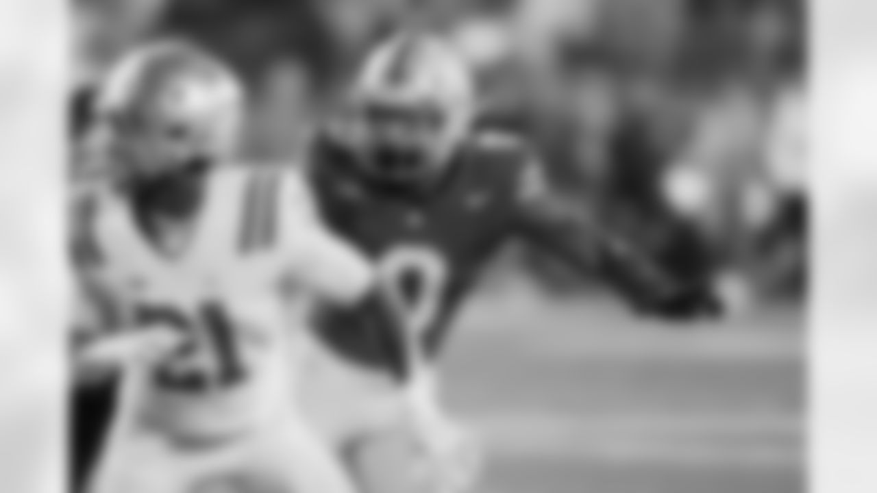 Ohio State linebacker Sonny Styles plays against UCLA during an NCAA college football game, Saturday, Nov. 15, 2025, in Columbus, Ohio. (AP Photo/Jay LaPrete)