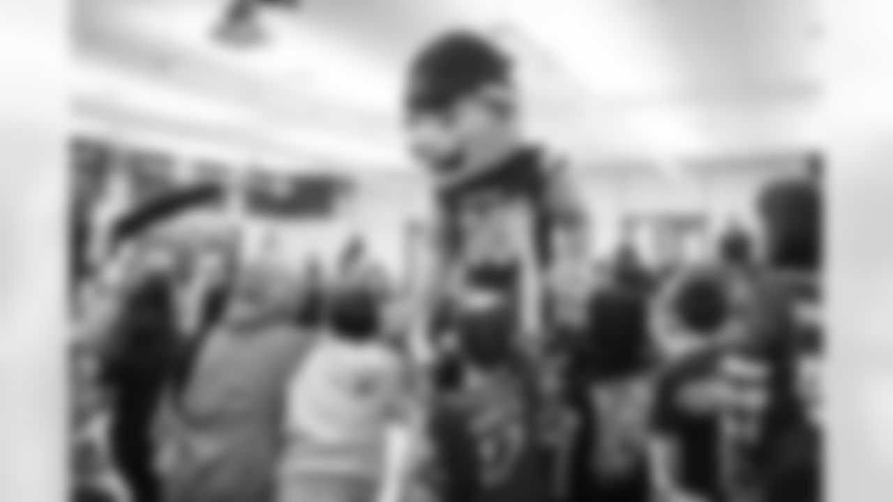 12152025 Commanders Read 164