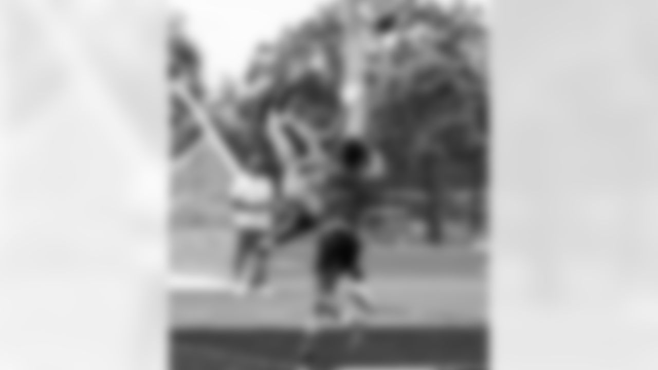 Nike 11-On_Commanders-180