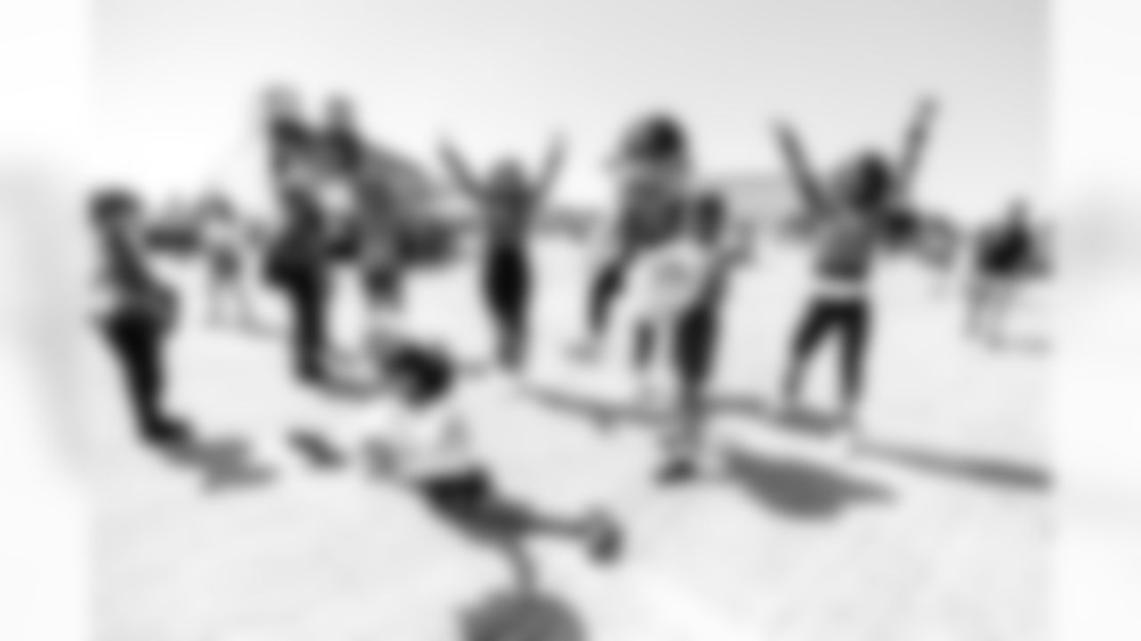 Joint Base Andrews airshow Salute activation (Alyssa Howell/ Washington Commanders)