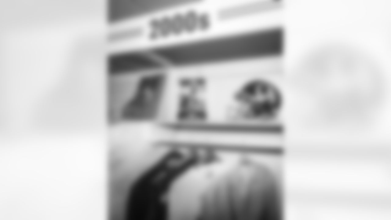 10242024 Darrell Green Suites Reveal KC67925