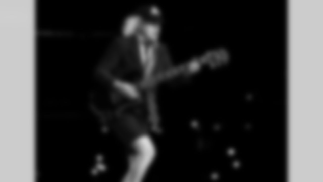 ACDC - Commanders Field6086