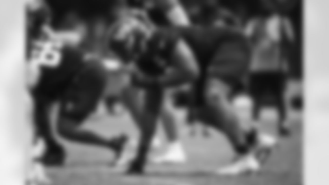 May 8: Signed UDFA DT Ricky Barber.