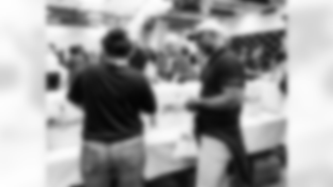 Operation Gratitude6260