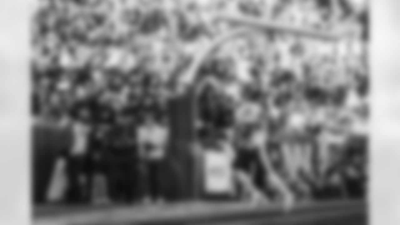 Jacory Croskey-Merritt during NFL Week 17: The Washington Commanders vs. the Dallas Cowboys at Northwest Stadium in Landover, MD on Thursday, Dec. 25, 2025.
Allison Mize/Washington Commanders