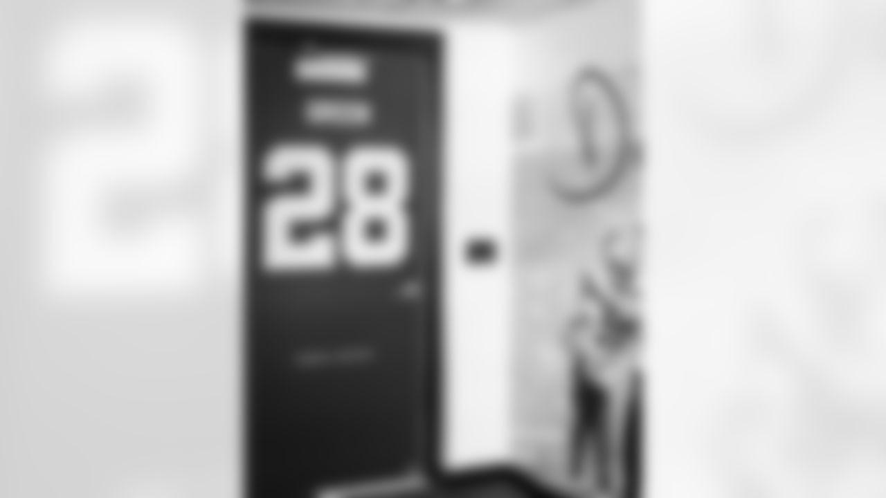 10162024 Darrell Green Suite Reveal KC67465