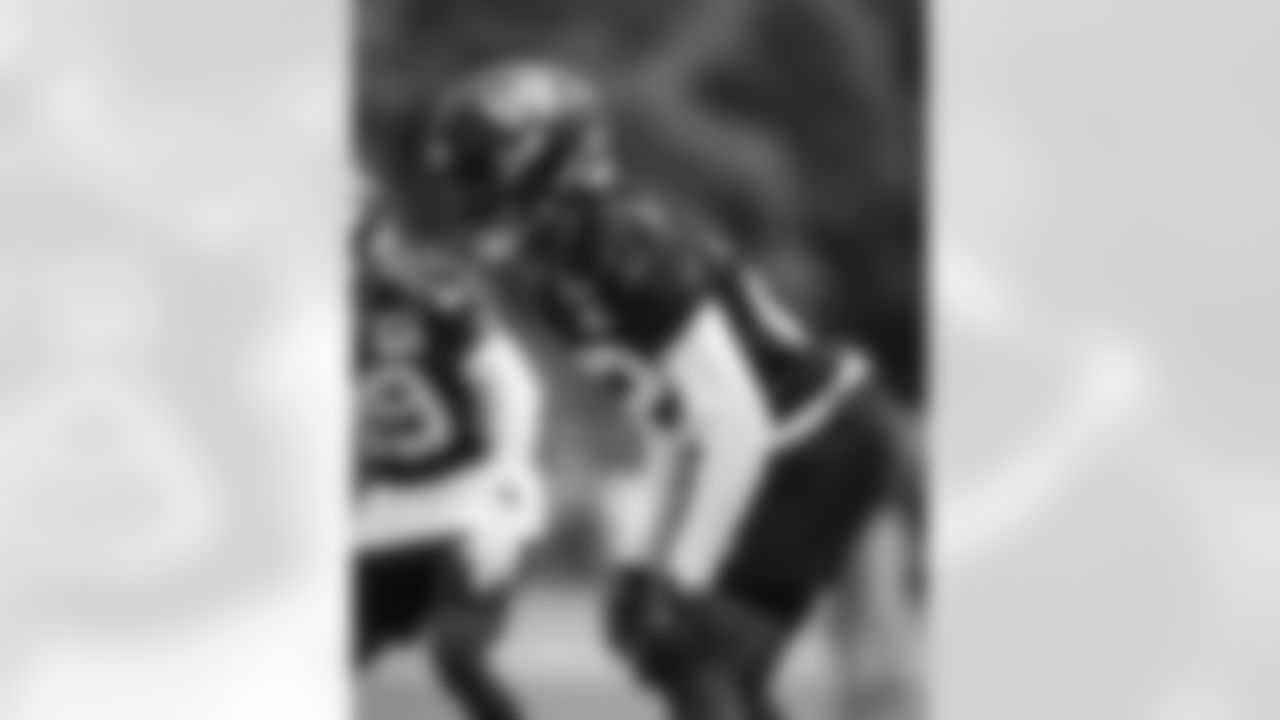 May 8: Signed UDFA CB Car'lin Vigers.