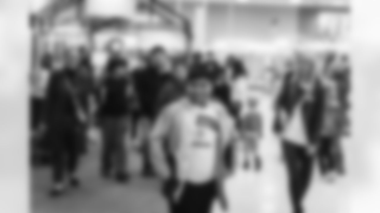 RESTON, VA – DEC 09: Images of Deebo Samuels and Jeremy Reaves shopping with 25 local elementary schools at Target in Reston, VA on DECEMBER 09, 2025 (Photo by Taylor Sims for Washington Commanders)