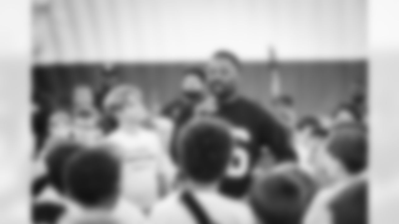 ASHBURN, VA – NOV 20: Images of attendees at the Flagstaff Commanders Single Day Camp at Commanders Park on NOVEMBER 20, 2025  (Photo by Taylor Sims for Washington Commanders)