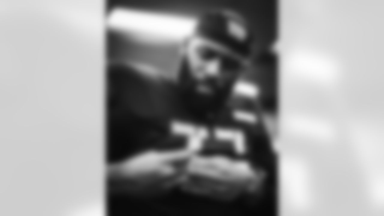 10132025 WK6 WAS vs CHI KC15646