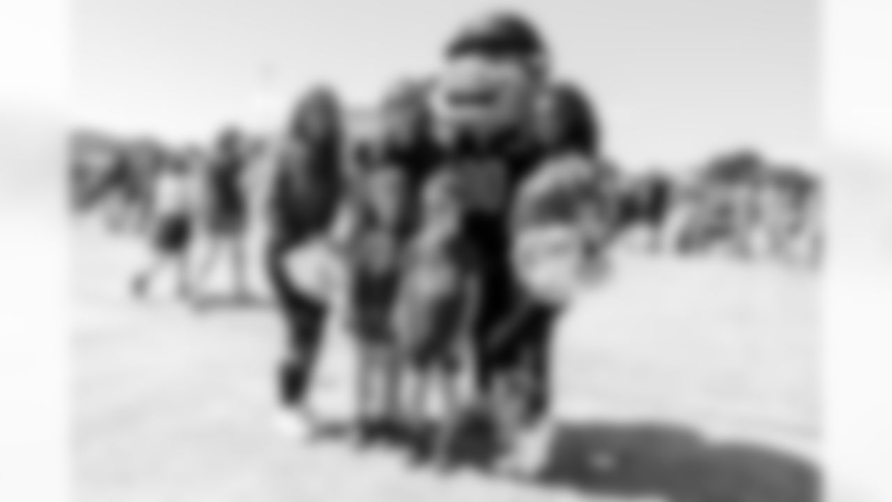 Joint Base Andrews airshow Salute activation (Alyssa Howell/ Washington Commanders)