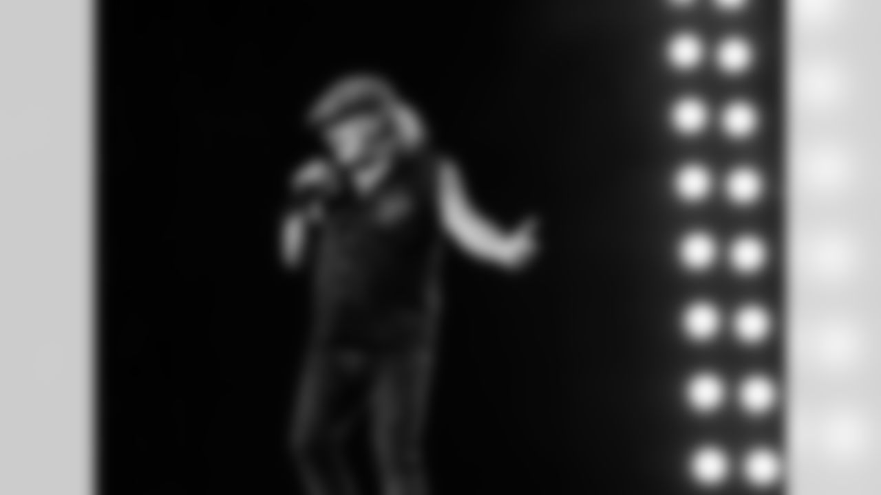 ACDC - Commanders Field6108