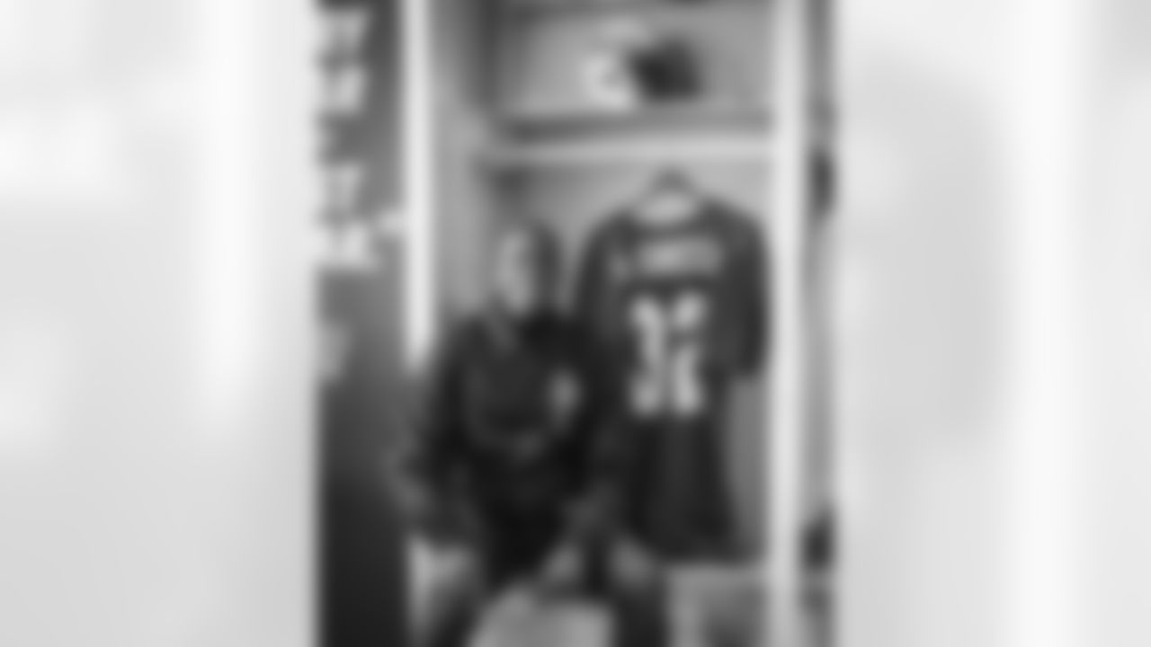 10162024 Darrell Green Suite Reveal KC67473
