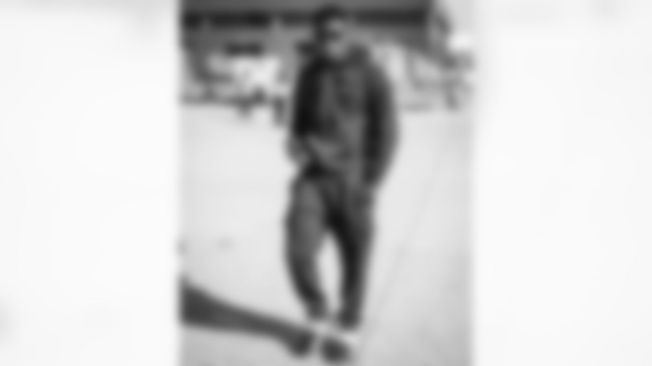 10262025 WK8 IAD Arrivals16613