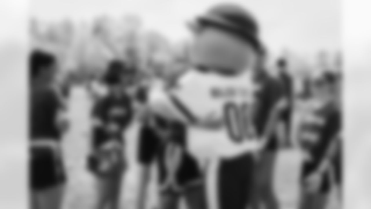 042024 NFL Flag17561
