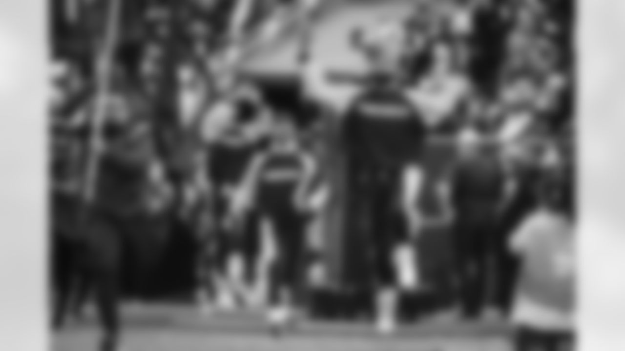 LANDOVER, MD – NOV 09: Command Force dancing at Northwest Stadium on AUGUST 18, 2025 in Landover, MD (Photo by Taylor Sims for Washington Commanders\