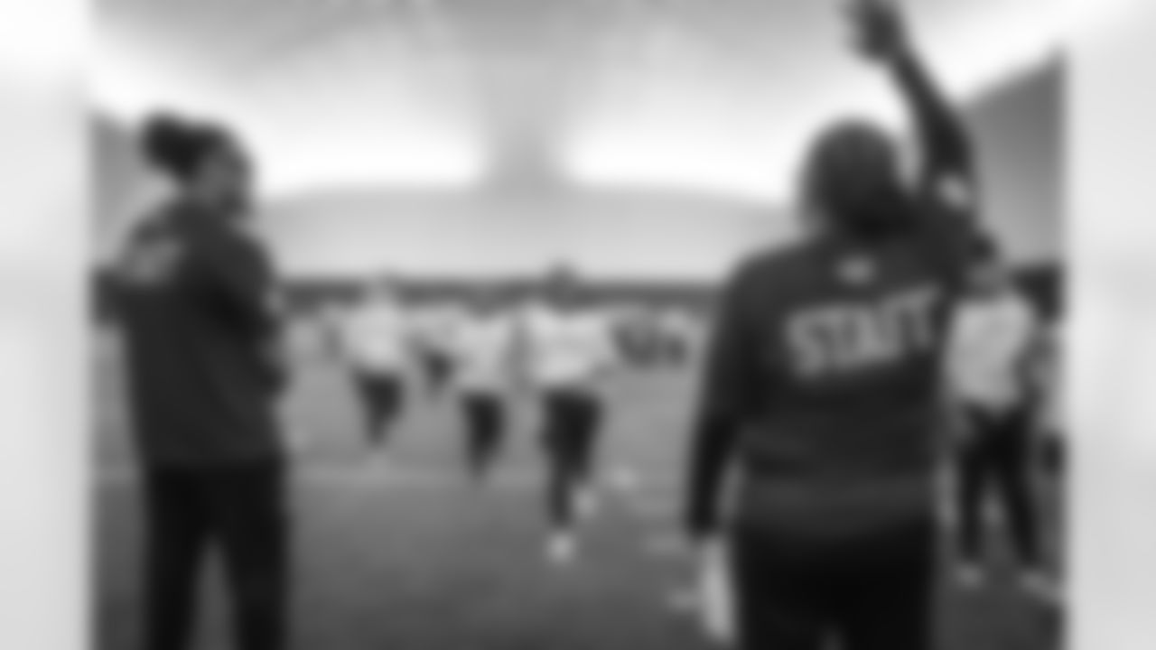 12132025 Girls Flag College Showcase 122