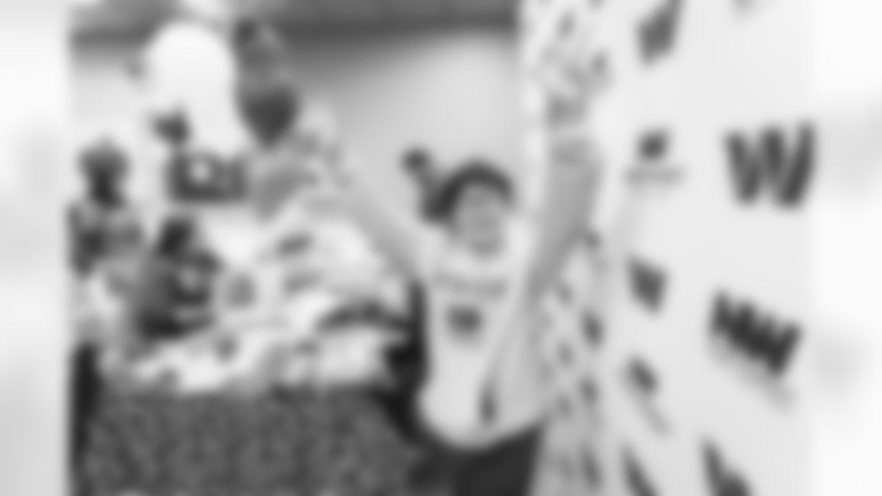 RESTON, VA – DEC 09: Images of Deebo Samuels and Jeremy Reaves shopping with 25 local elementary schools at Target in Reston, VA on DECEMBER 09, 2025 (Photo by Taylor Sims for Washington Commanders)