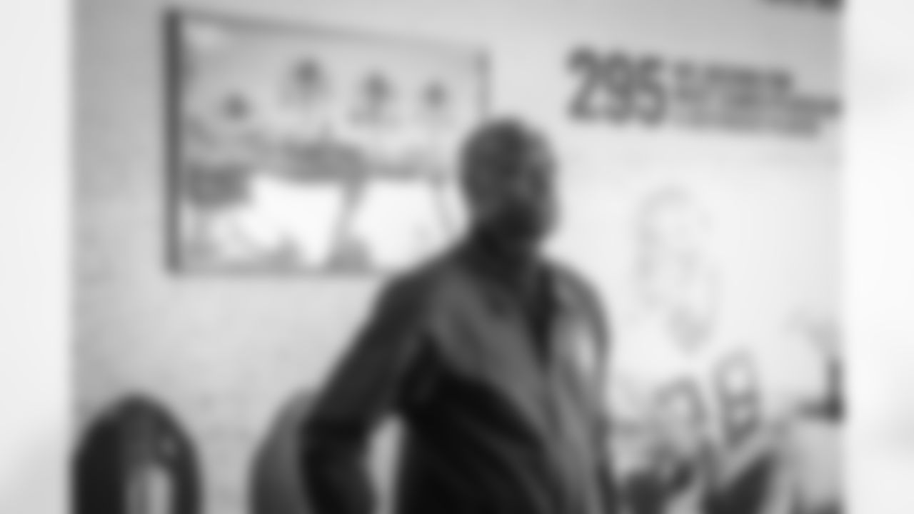 10242024 Darrell Green Suites Reveal KC67902