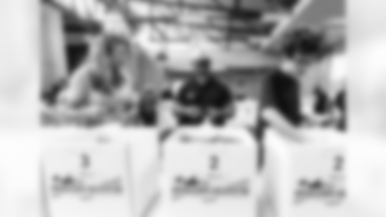 Operation Gratitude6273