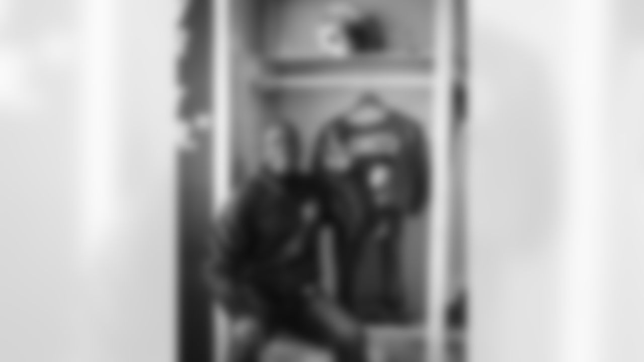 10242024 Darrell Green Suites Reveal KC67894