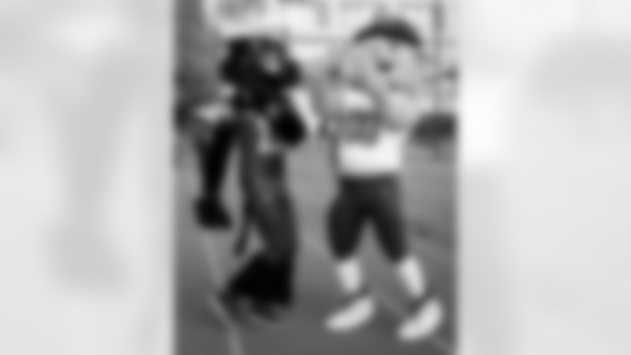 Friday Night Feature featuring Friendship Collegiate @ KIPP College Prep on October 30th 2025 (Alyssa Piazza/ Washington Commanders)