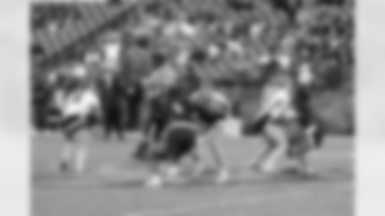 championship-girlsflag-commanders-0136