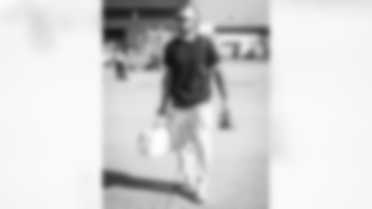 10262025 WK8 IAD Arrivals16624